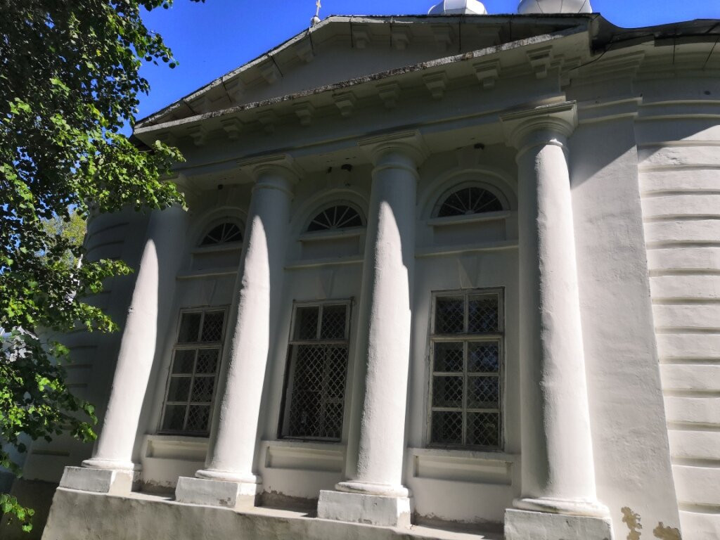 Church of Flora and Lavra-Yarlykovo必去景点