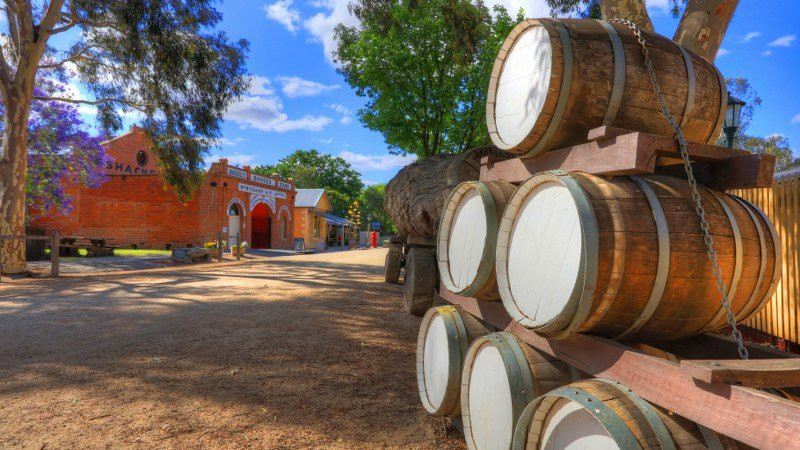 莫亚马中央汽车旅馆主图