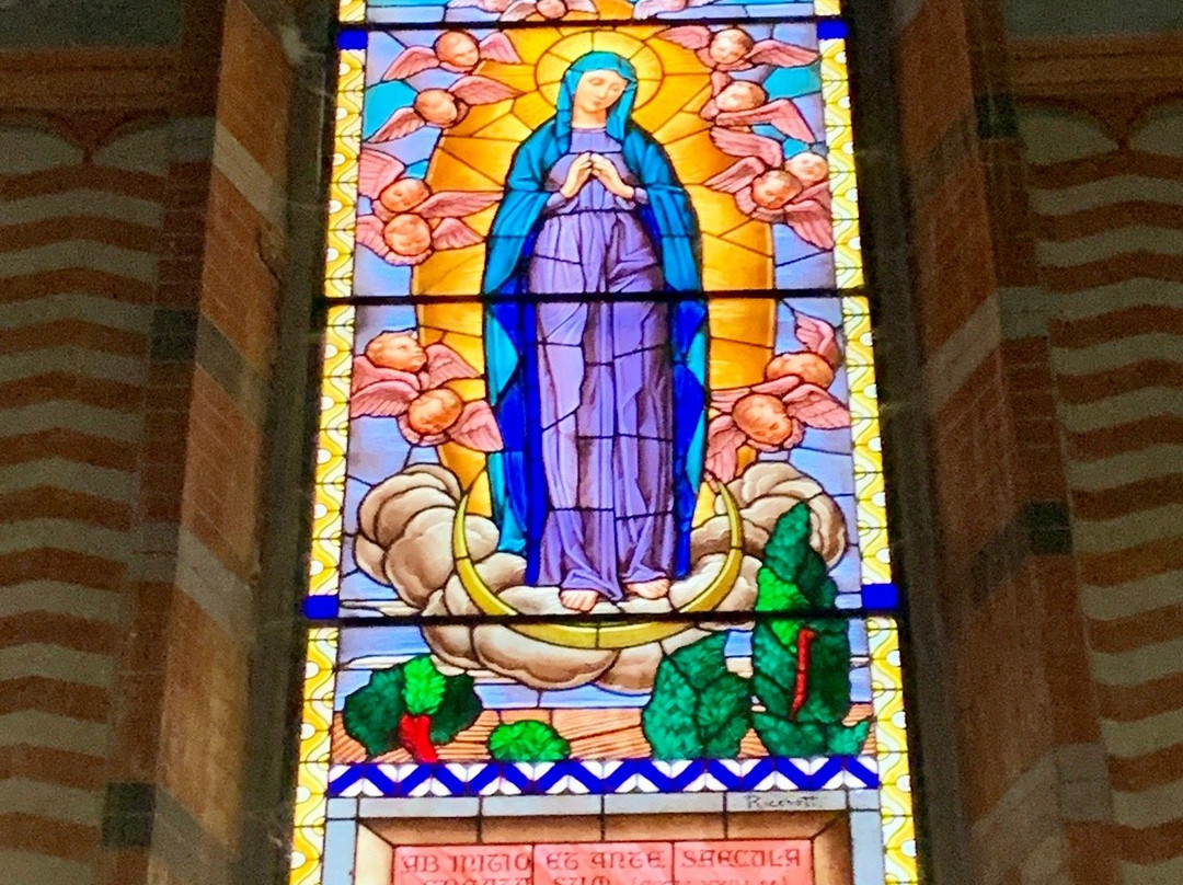 Santuario della Beata Vergine della Quercia-Bettola必去景点
