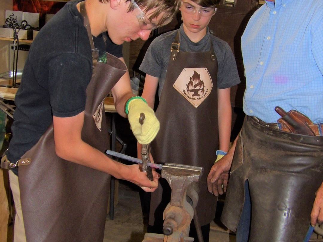 Blacksmith Adventures-卡纳布必去景点