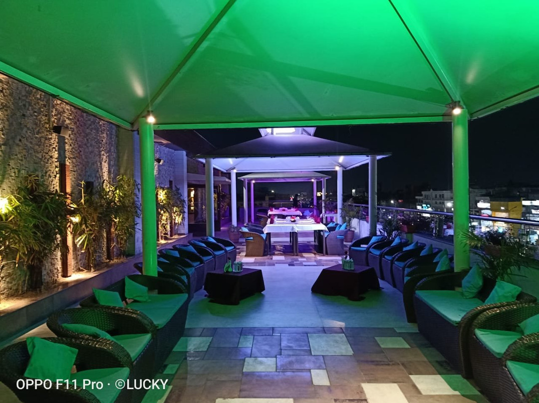 Sapna Clarks Inn主图