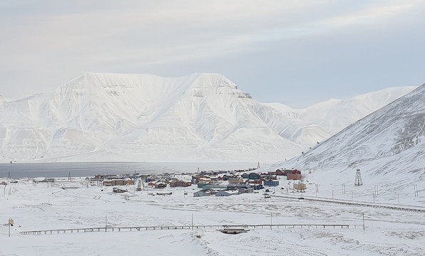 Svalbard Bus and Taxi-朗伊尔城必去景点