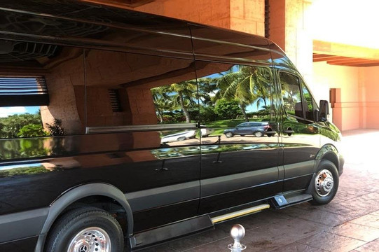 Jimmy’s transportation-拿骚必去景点