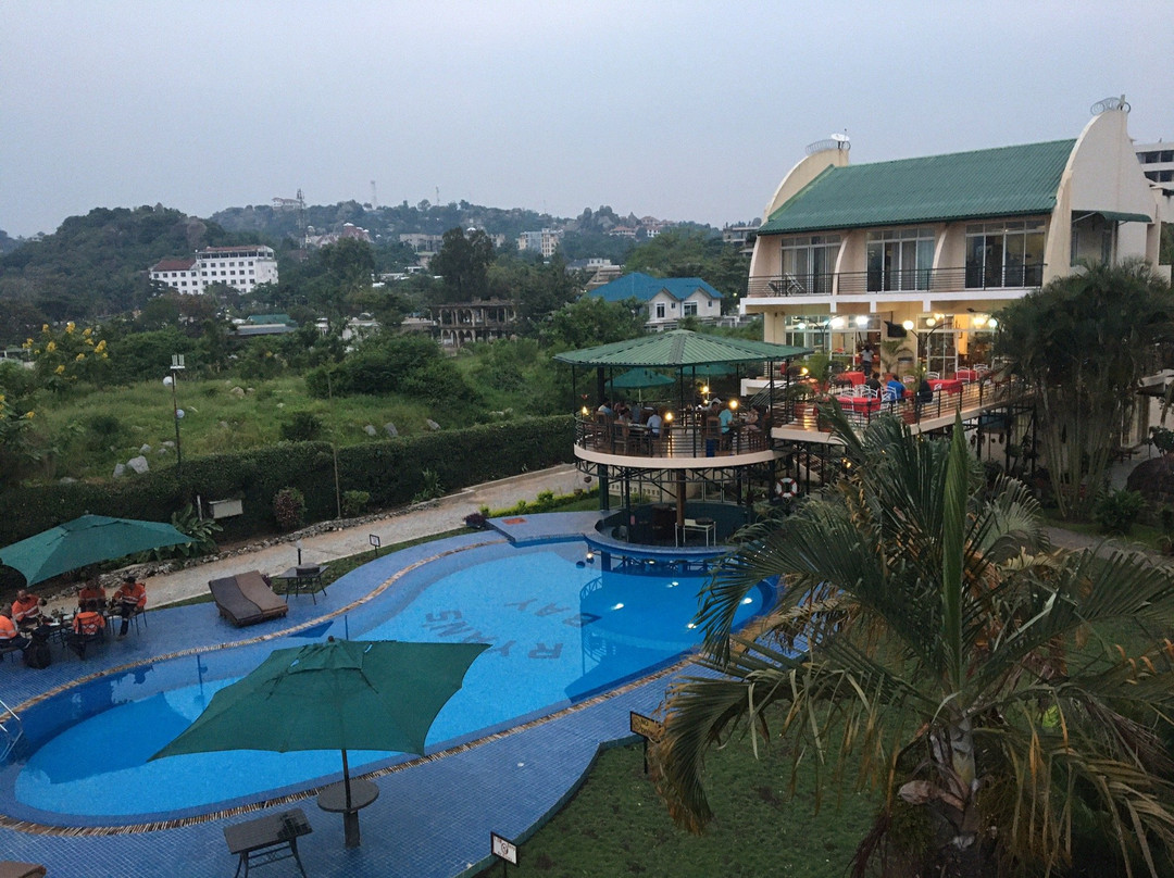 Ryan's Bay Hotel主图