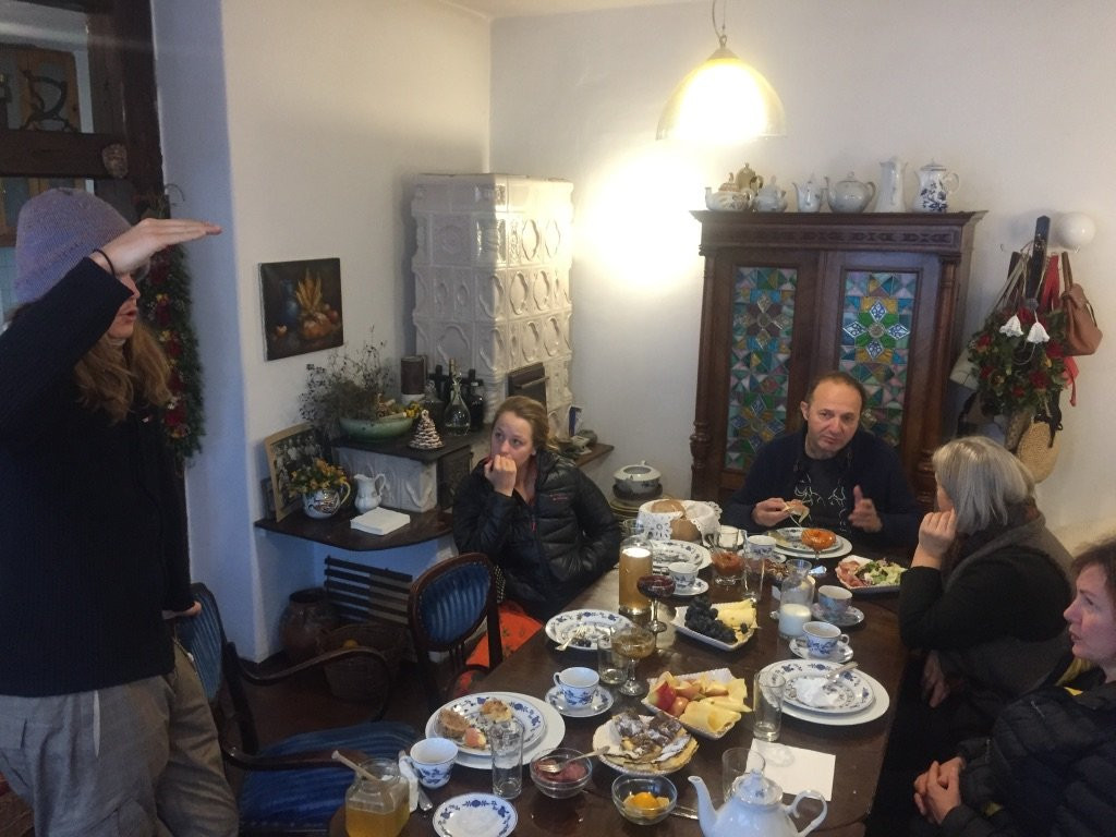 The Country Hotel主图