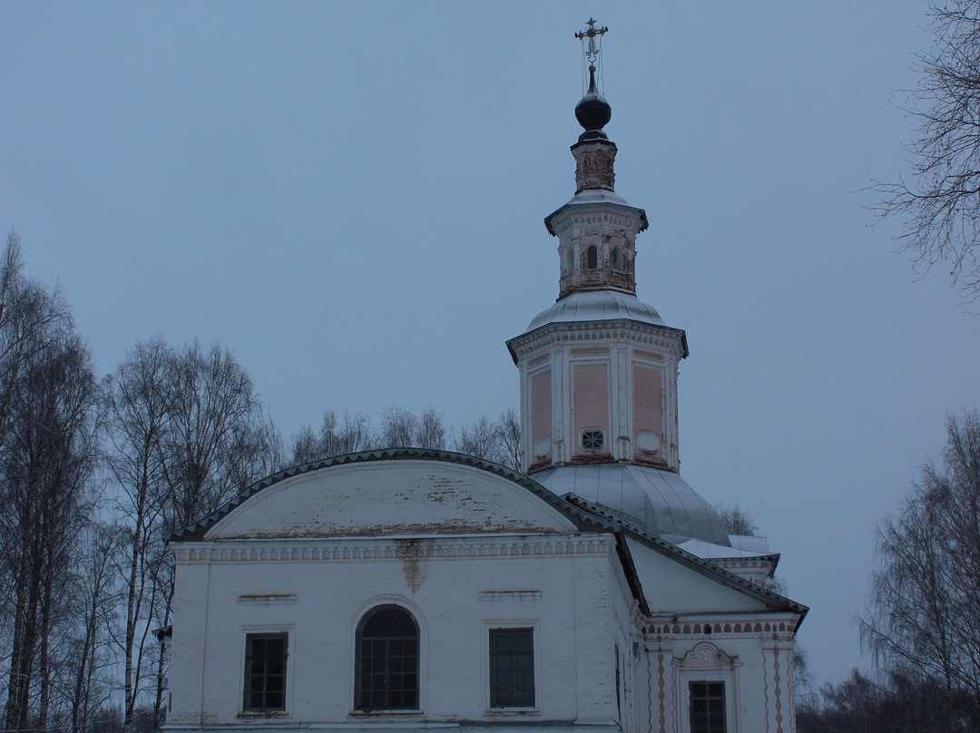 The Ensemble of Transfiguration and Candlemas Churches景点图片