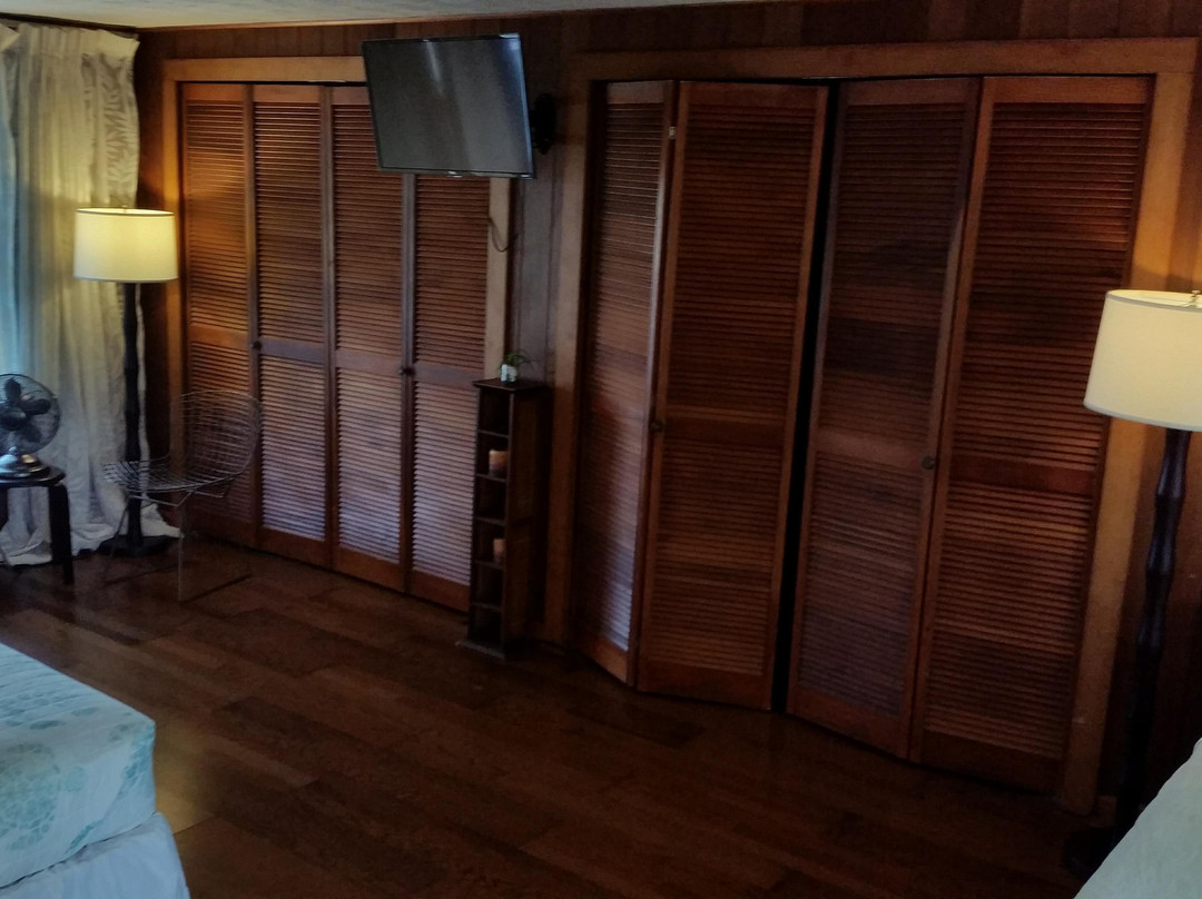 Shaka Shak Garden Inn主图