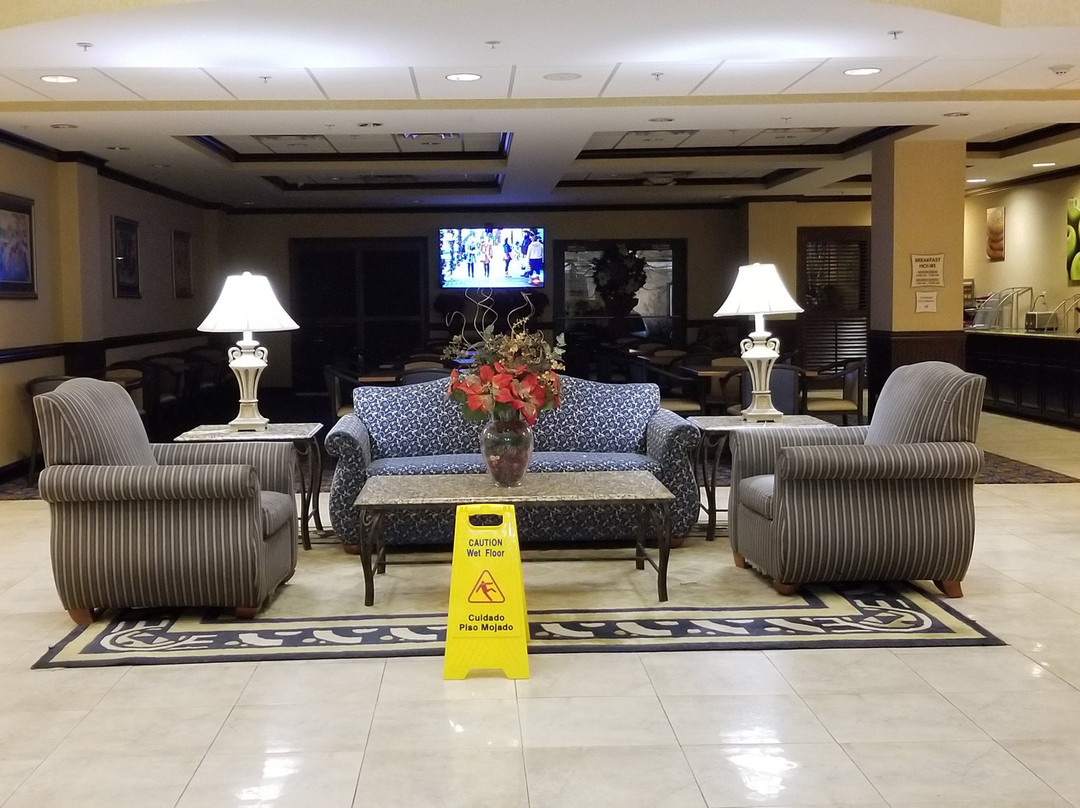 La Quinta Inn & Suites by Wyndham Mt. Laurel - Philadelphia主图