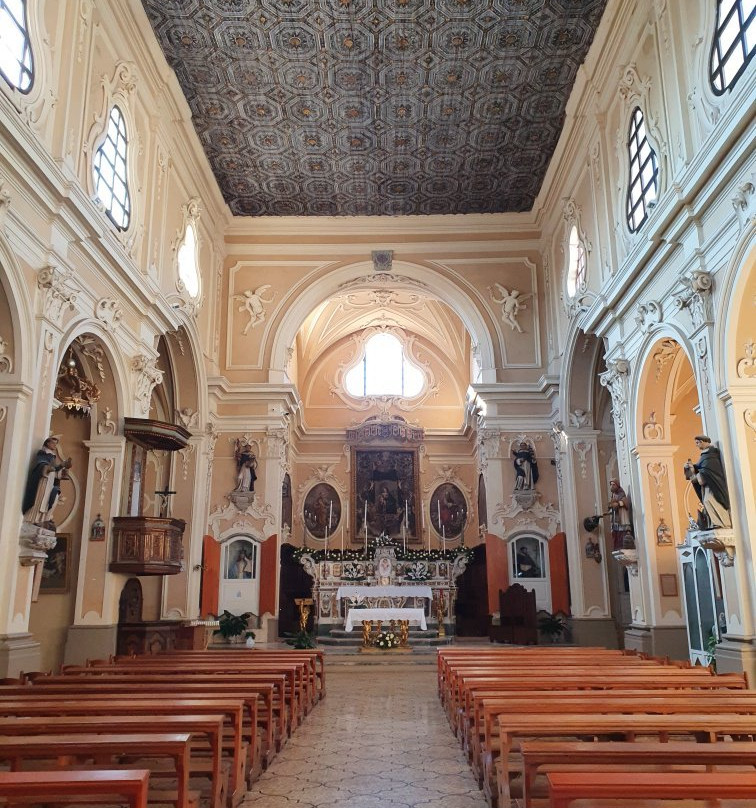 Chiesa di San Domenico-Tricase必去景点