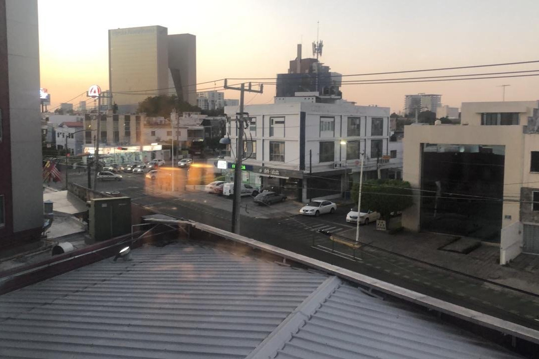 戴安娜广场酒店主图