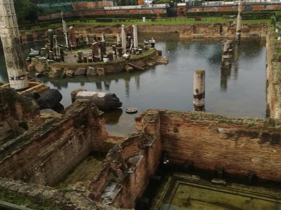 Macellum (Temple of Serapis)景点图片