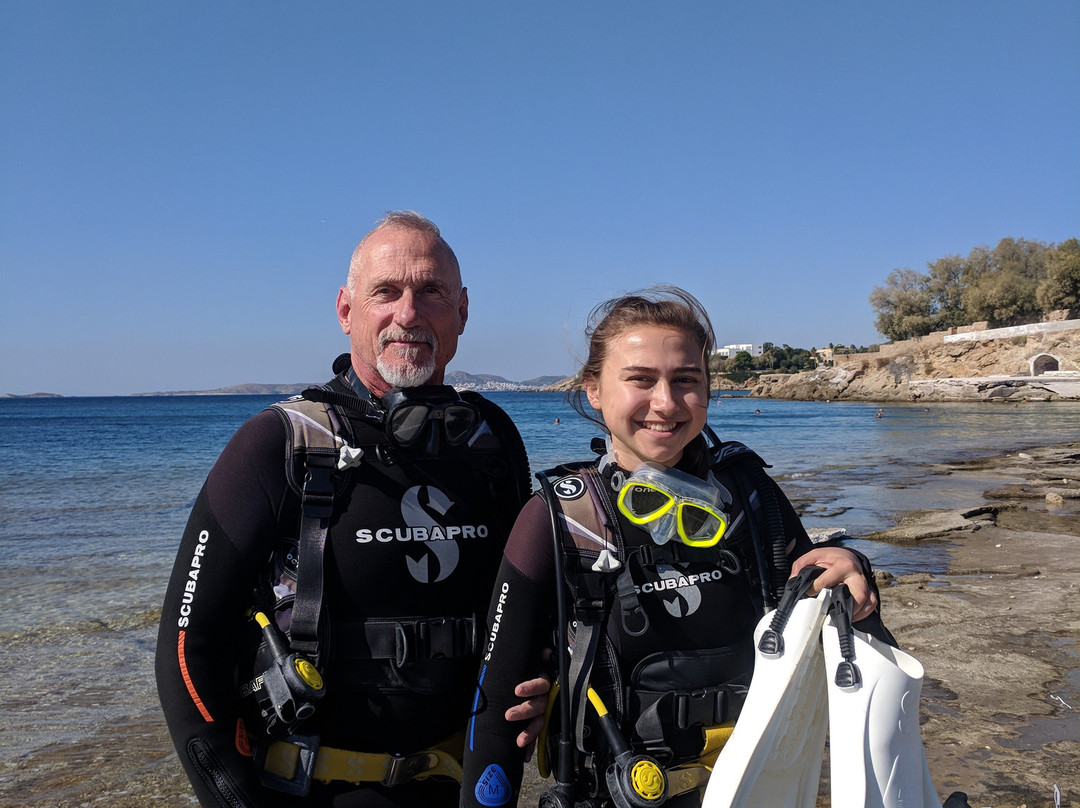 Diveness SCUBA Dive Center-Lagonisi必去景点