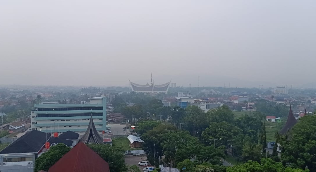 Whiz Prime Hotel Khatib Sulaiman Padang主图