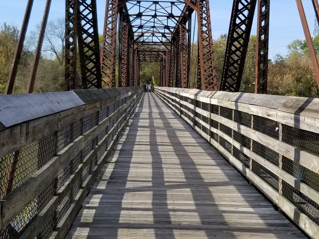 Danville's Riverwalk Trail景点图片