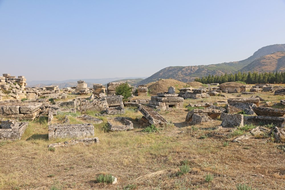 Anatolia Cemetery景点图片