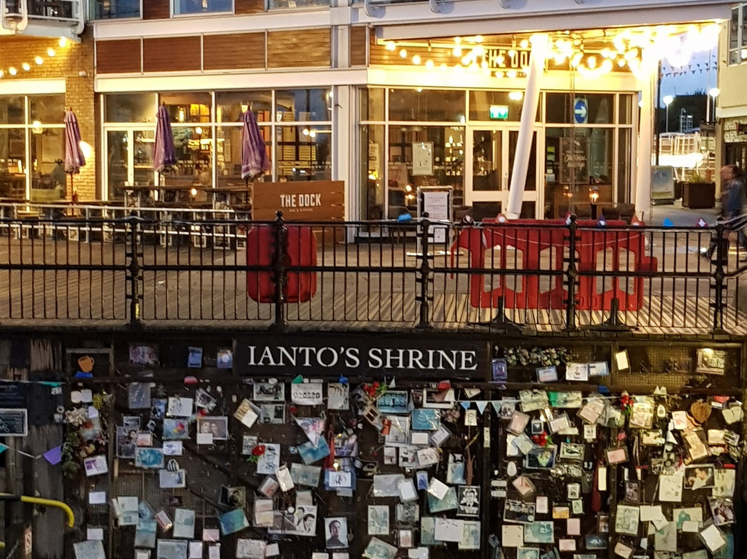 Ianto's Shrine-卡迪夫必去景点
