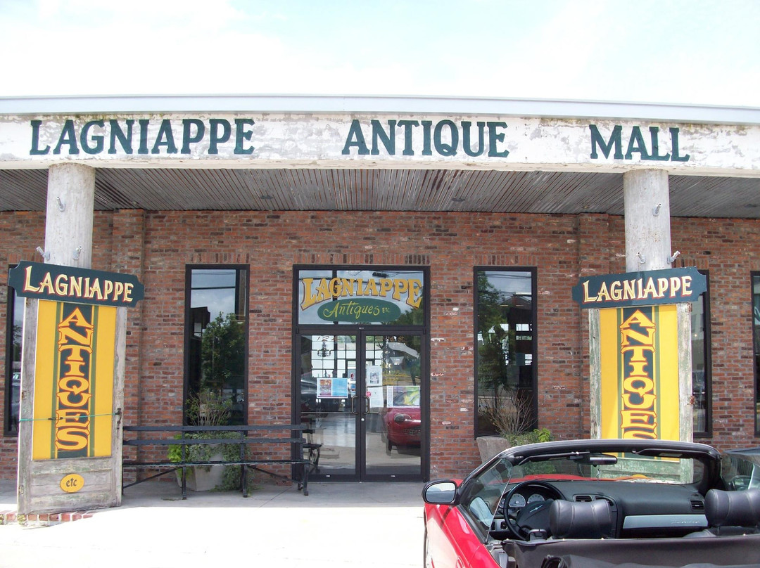 Lagniappe Antiques Etc.景点图片