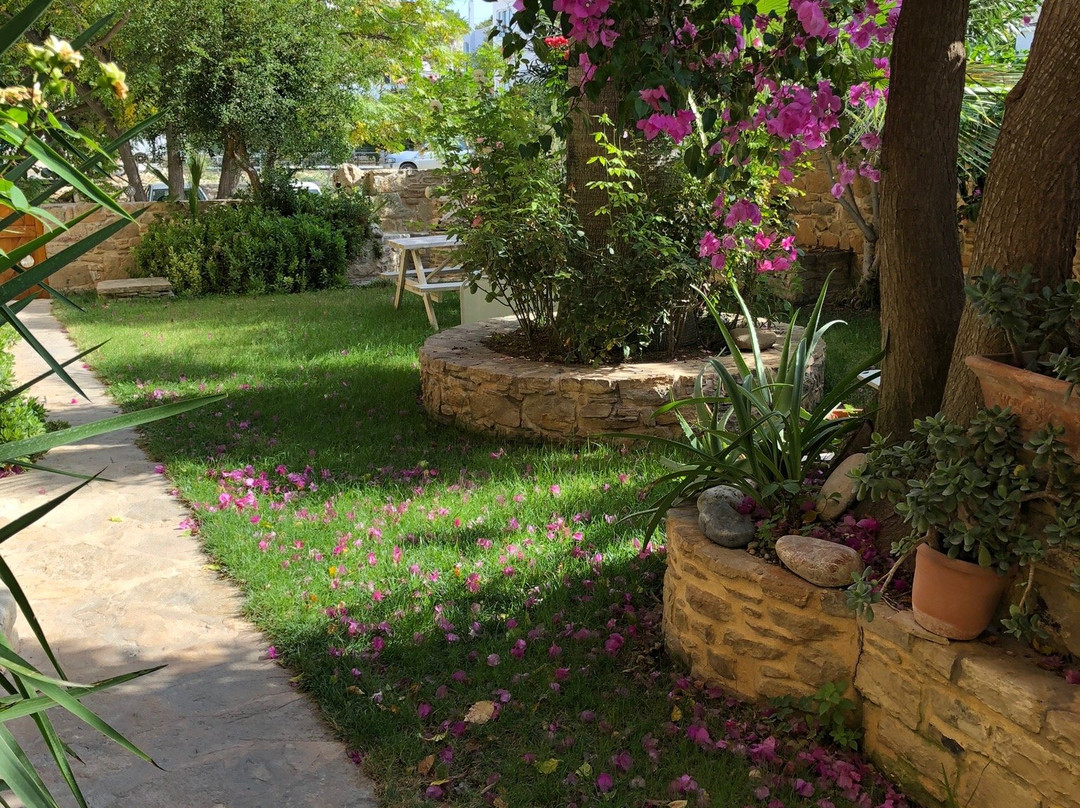 Aretoussa Pension主图