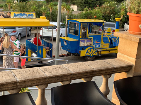 Santa Susana Resort主图