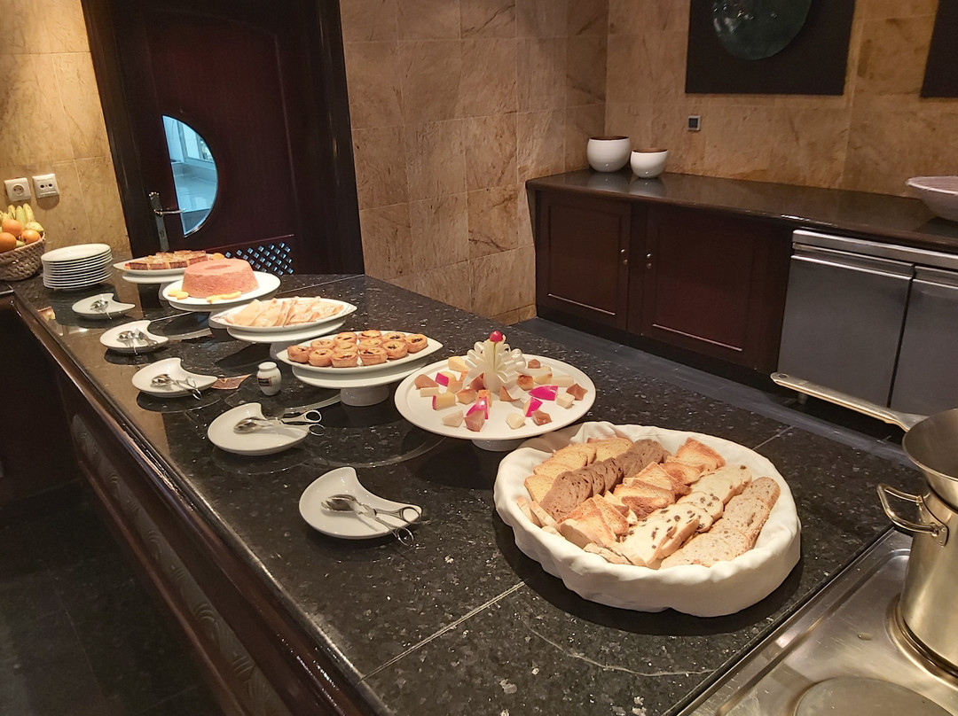 阿尔瓦拉德酒店主图