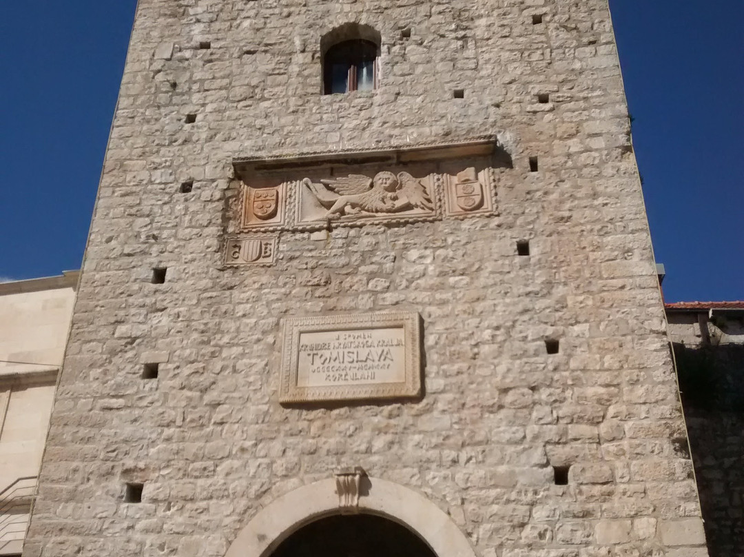 Revelin Tower景点图片