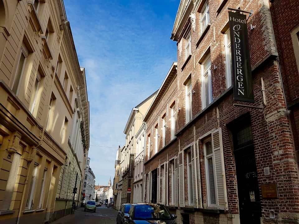 奥德伯根酒店主图