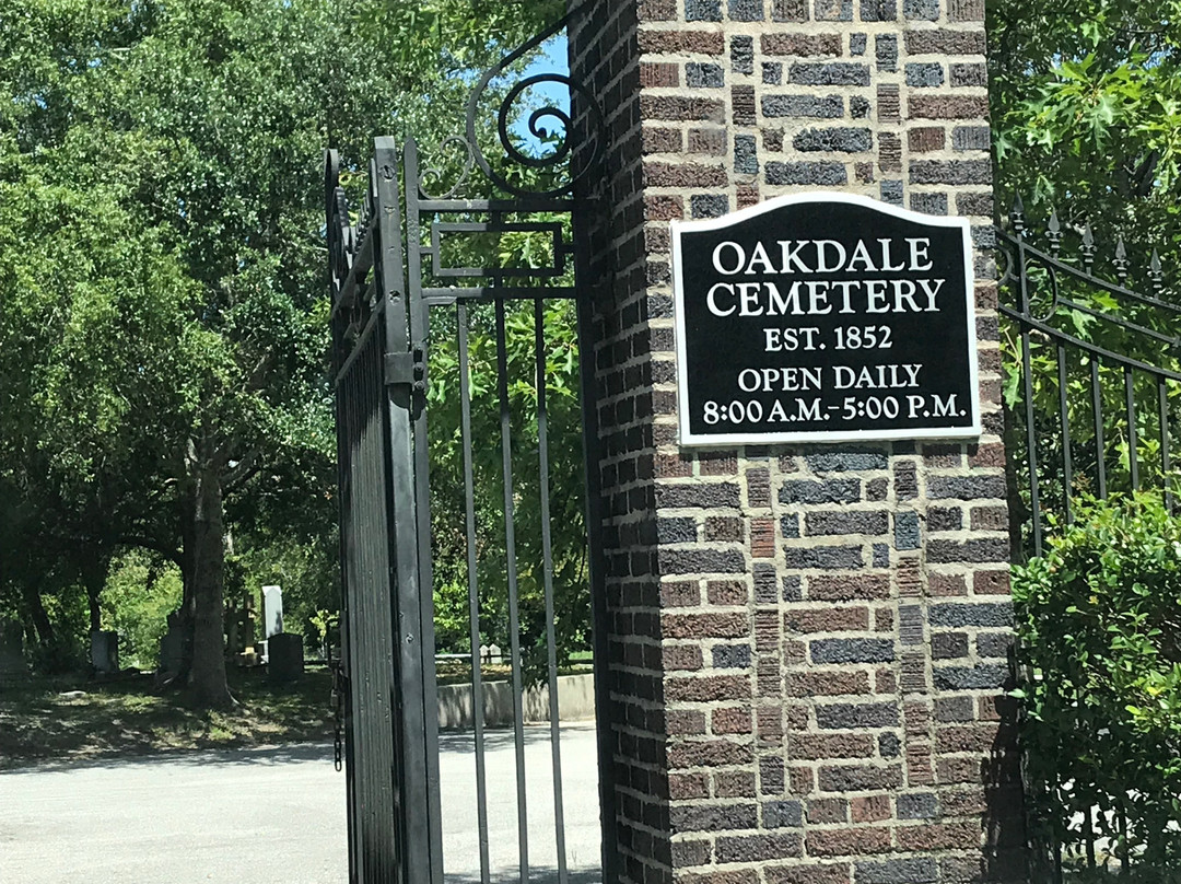 Wilmington Oakdale Cemetery景点图片