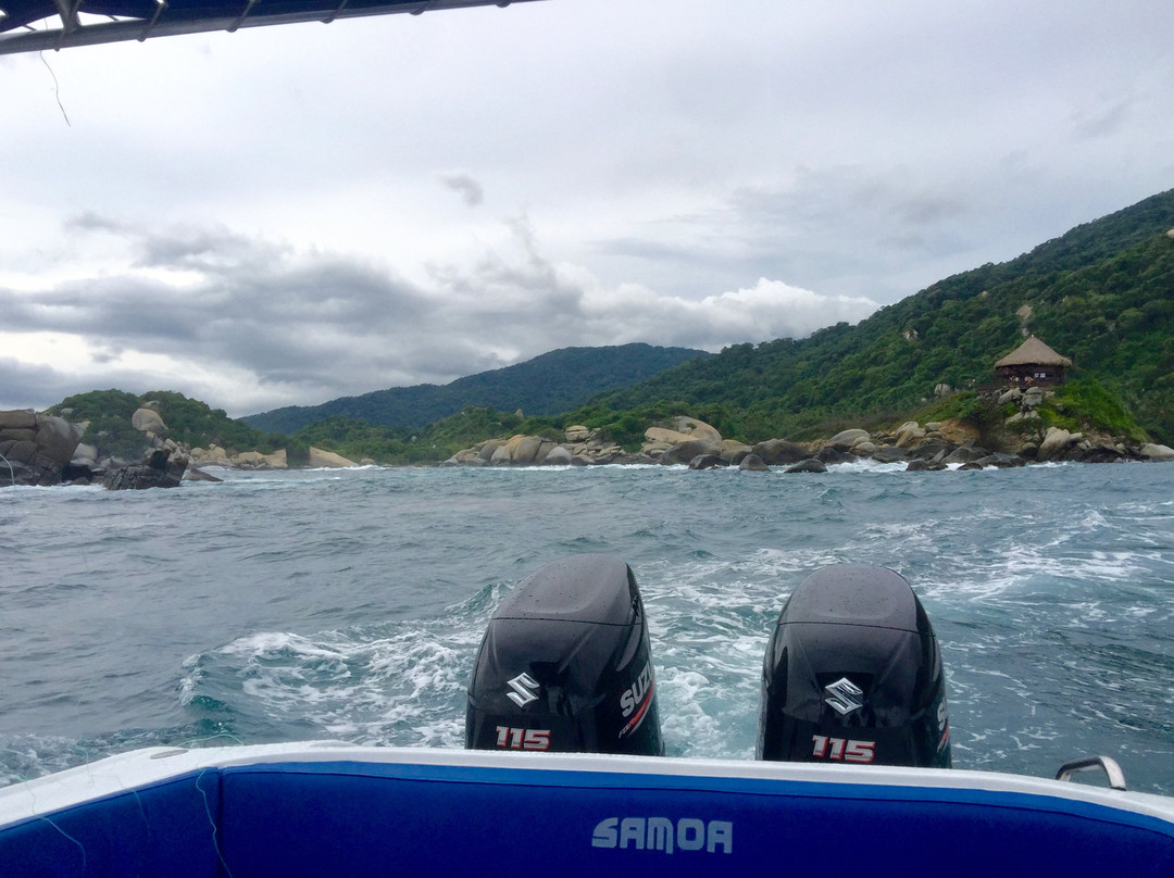 Samoa Boat Trips-圣玛尔塔必去景点