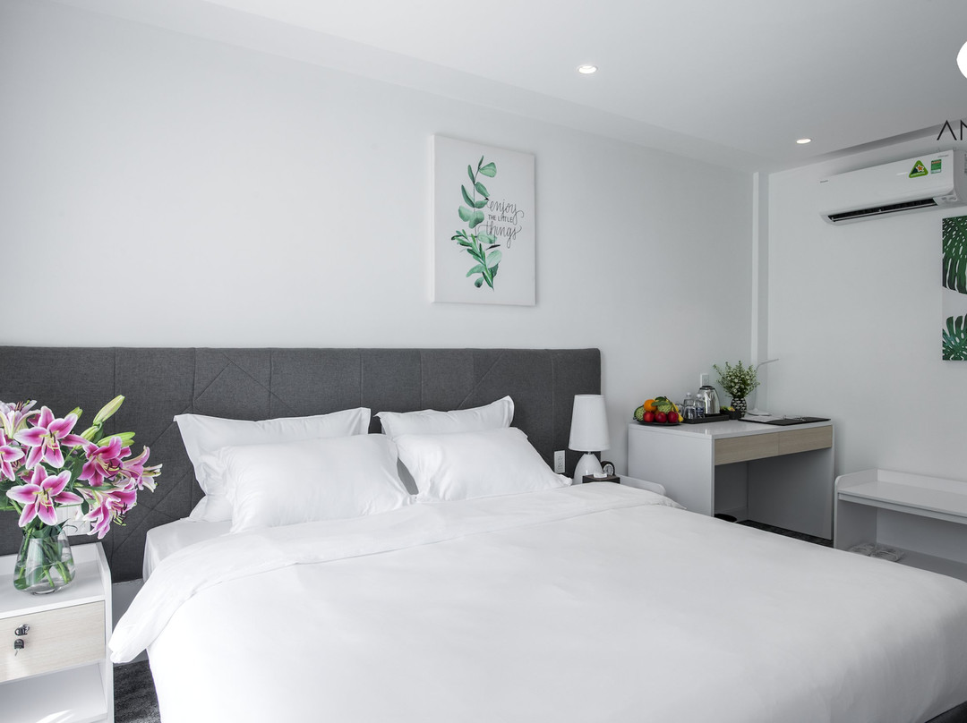 Anneta Star Hill主图