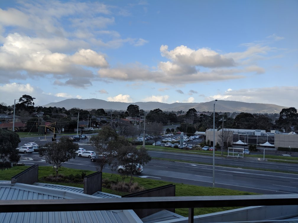 Golden Pebble Melbourne主图