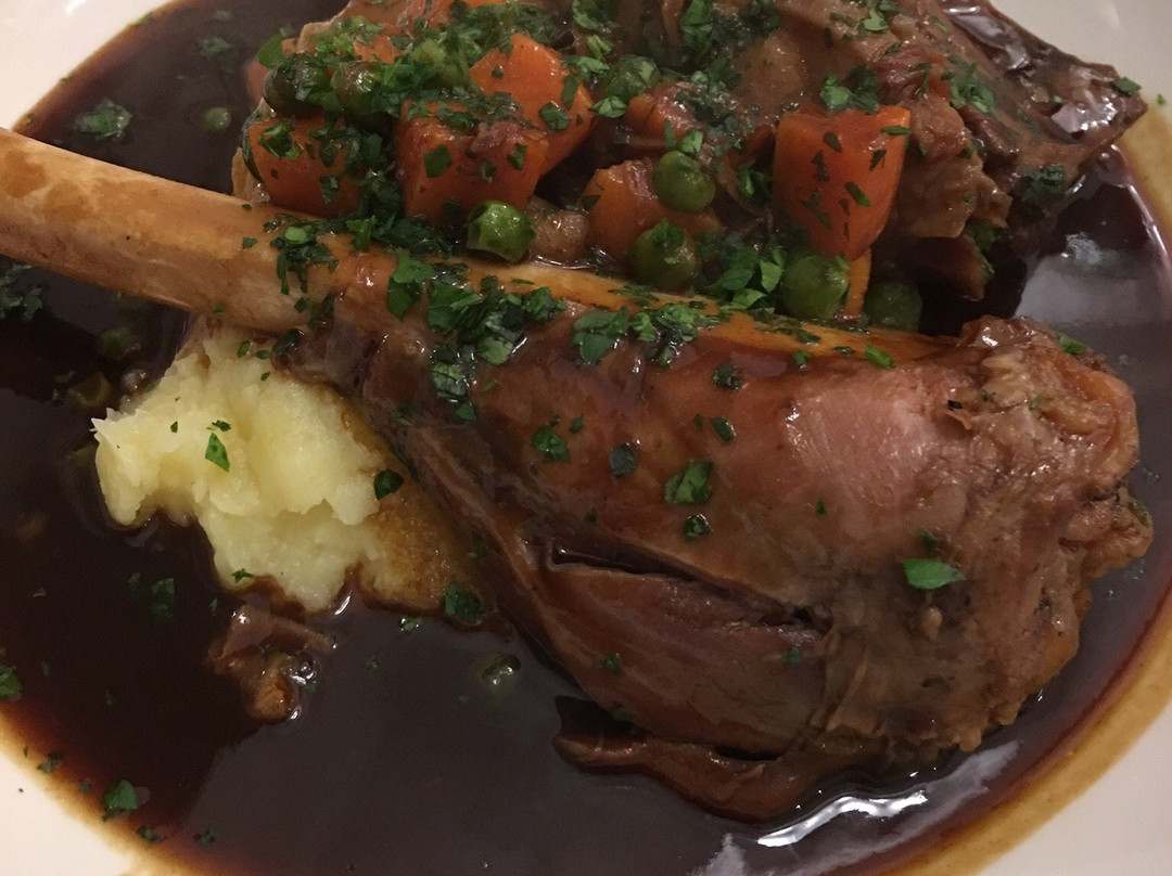 Lord of the Isles Tavern-季隆必去景点