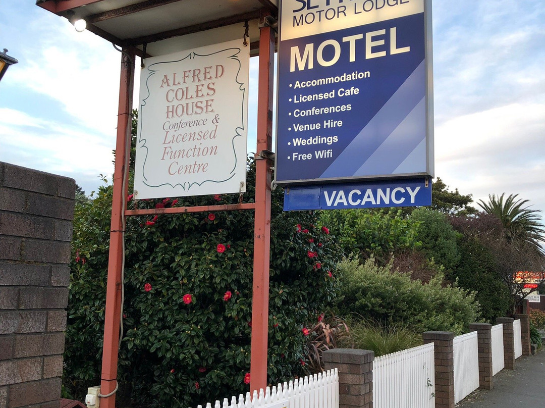 侨民汽车旅馆主图