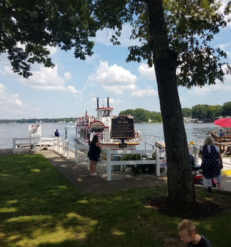 The Dixie Sternwheeler景点图片