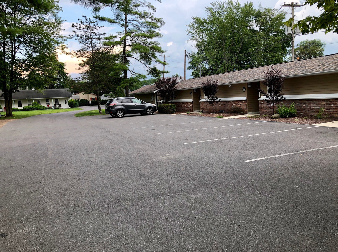 Carbone's Beachside Restaurant, Bar & Suites主图