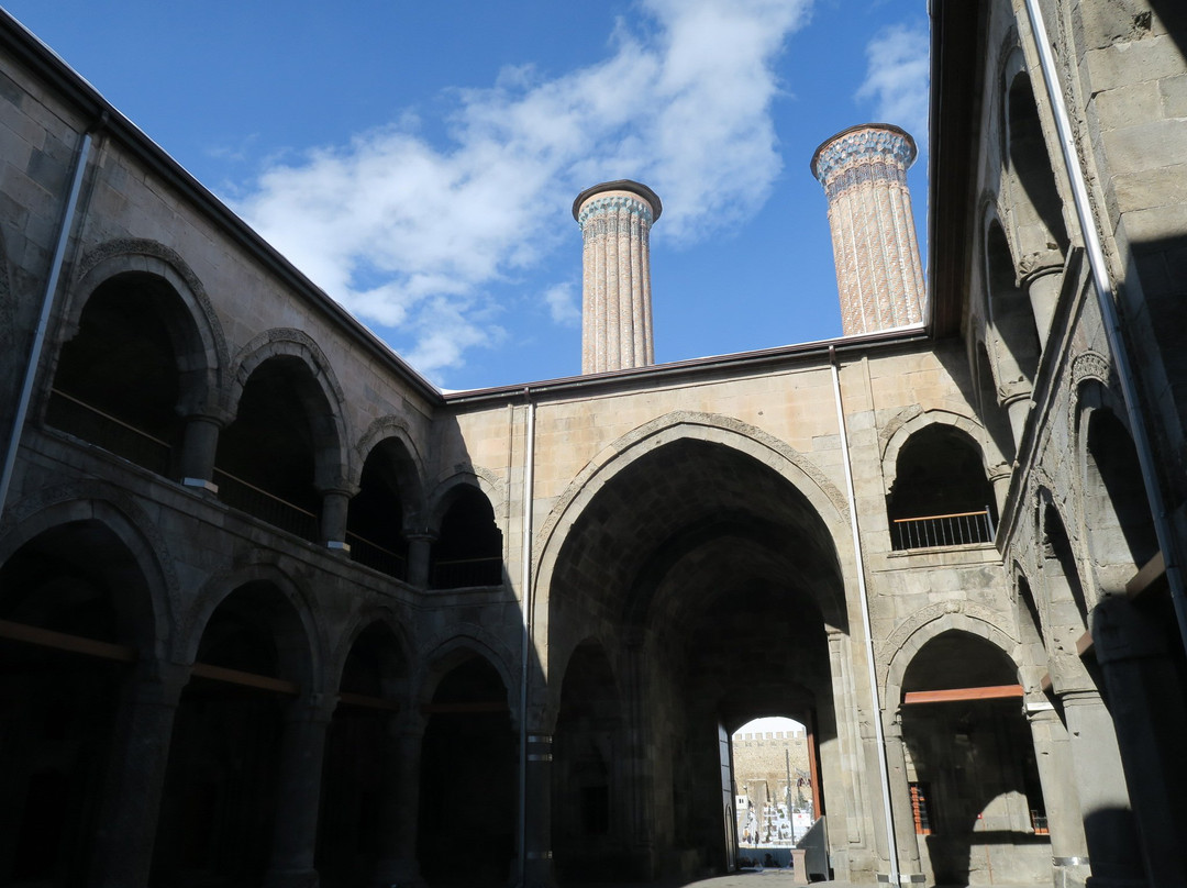 Cifte Minareli Medrese-Erzurum必去景点