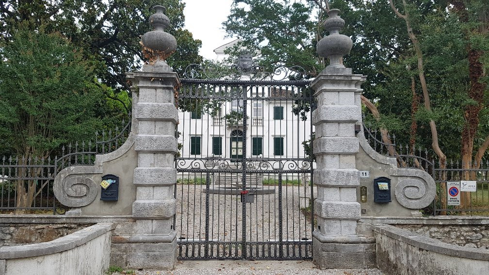 Villa Strassoldo-Parisi-Sabot
