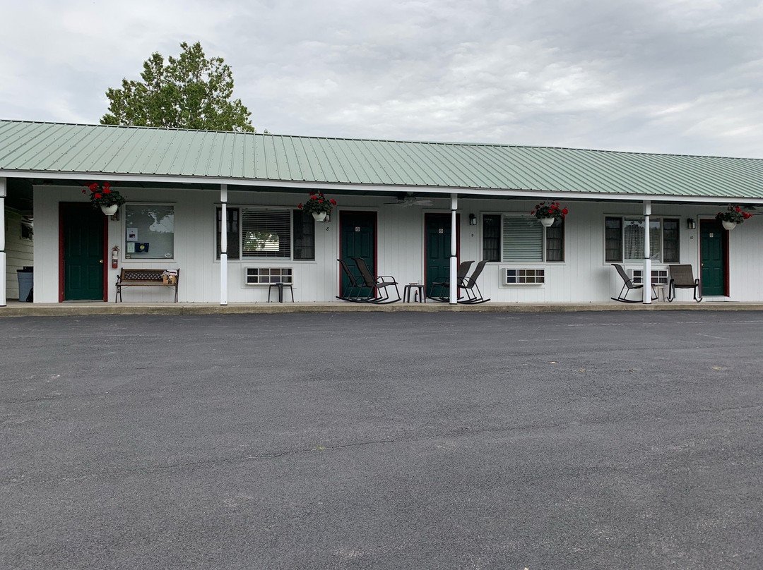 Rock Ledge Motel主图