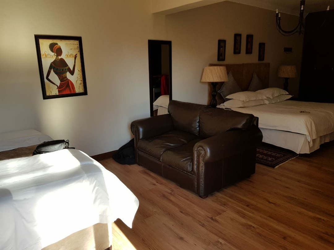 Royl Court Guesthouse主图