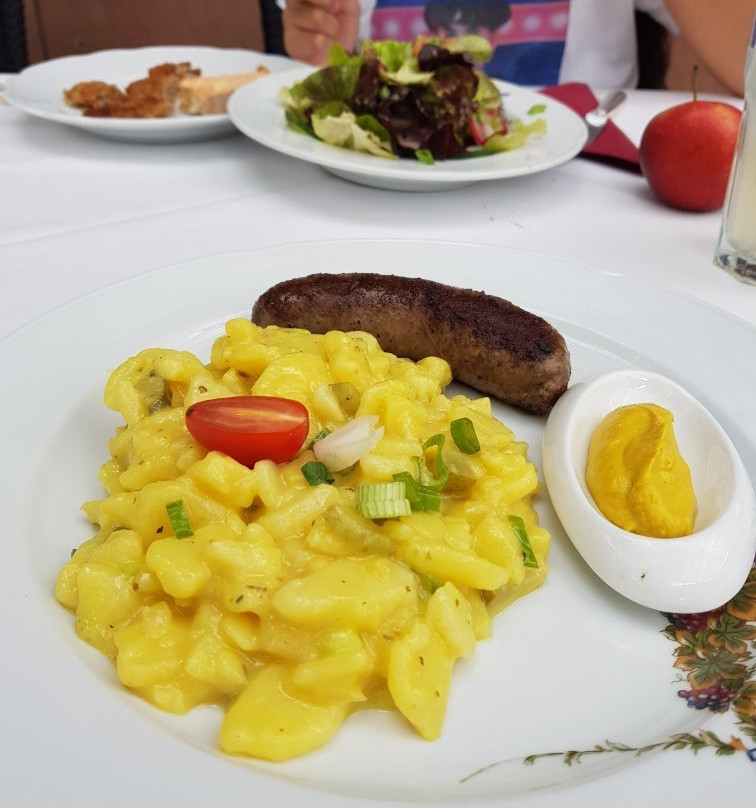 阿斯曼斯豪森酒店主图