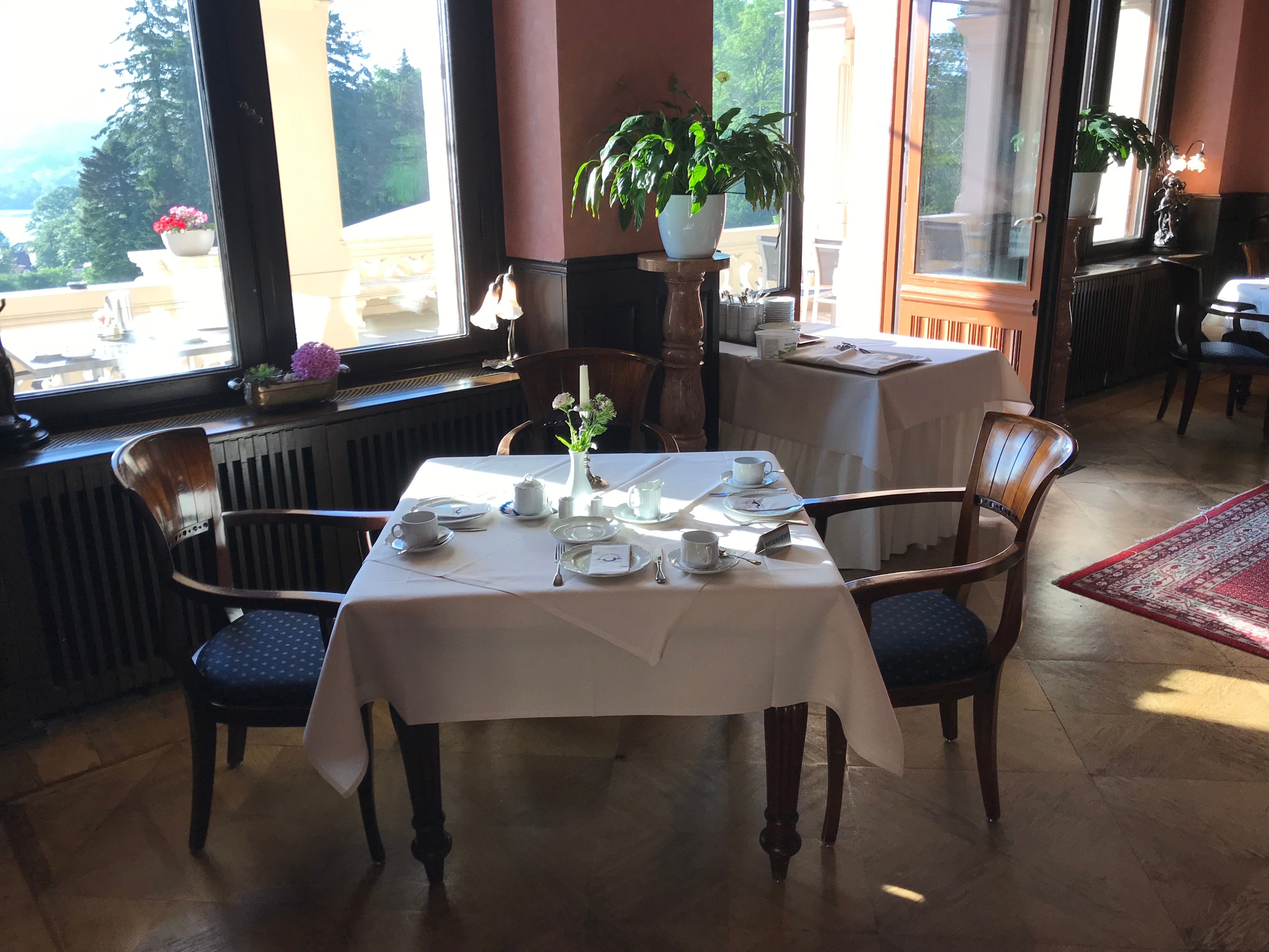 Schlosshotel Ralswiek-餐饮