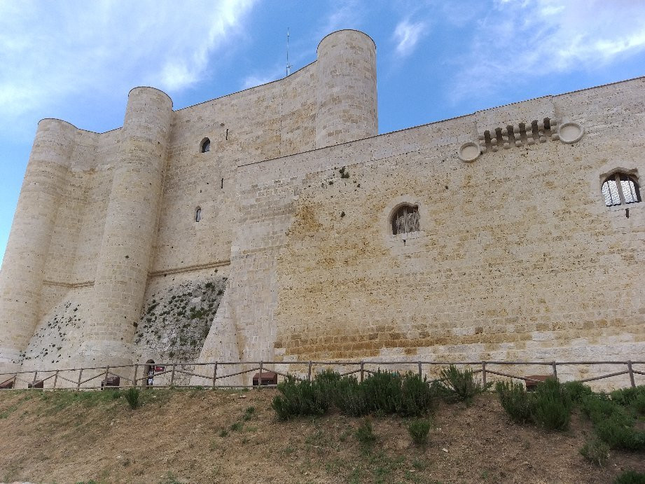 Castillo Fuentes De Valdepero-Fuentes de Valdepero必去景点