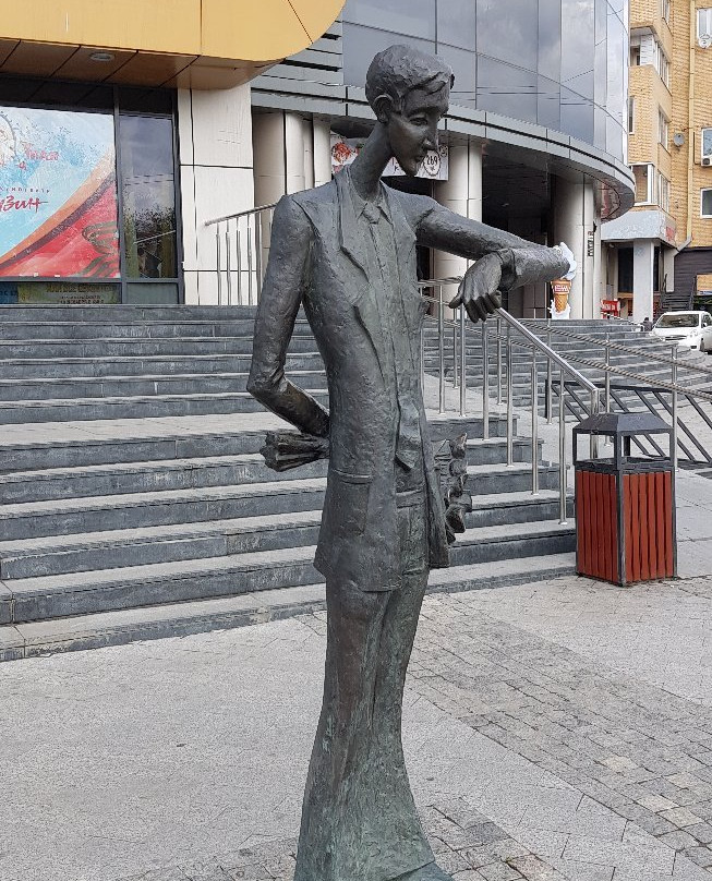 Sculpture Svidaniye-伊尔库茨克必去景点
