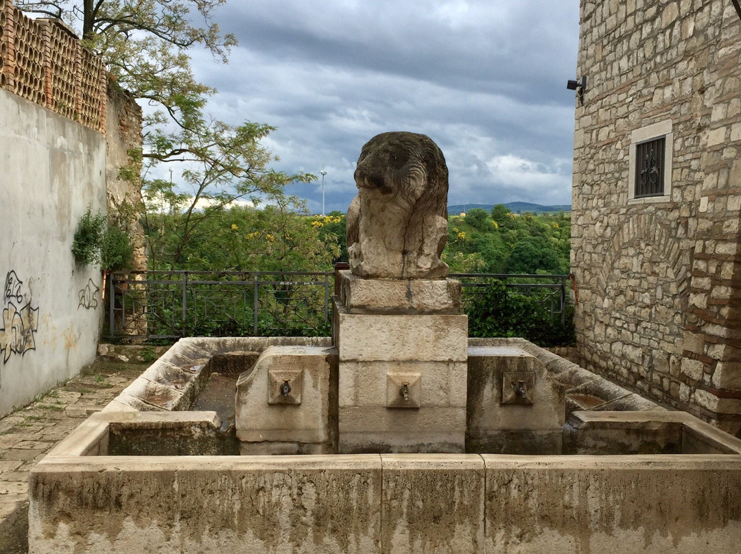 Fontana Di Messer Oto景点图片