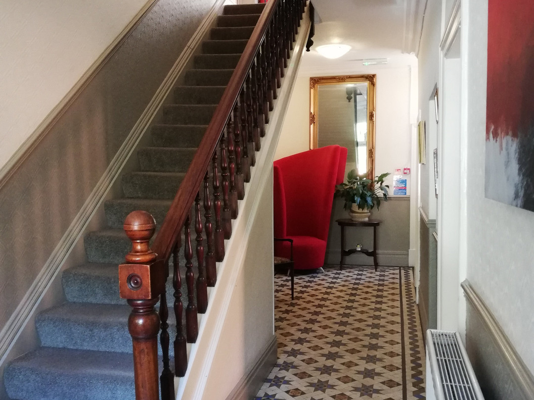 The Claremont Motel主图