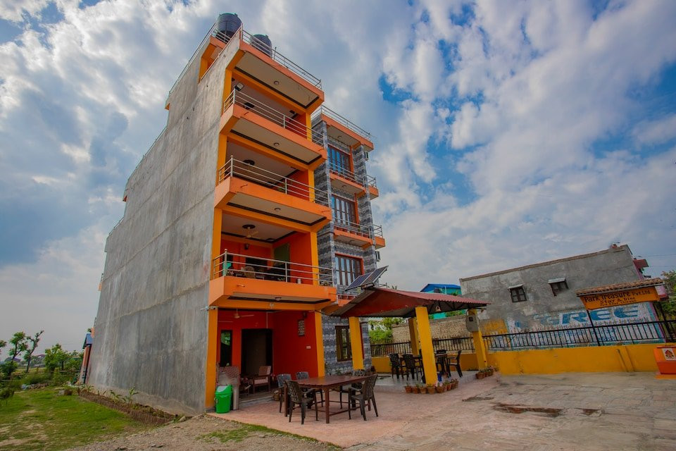 OYO 348 Hotel Park Treasure主图