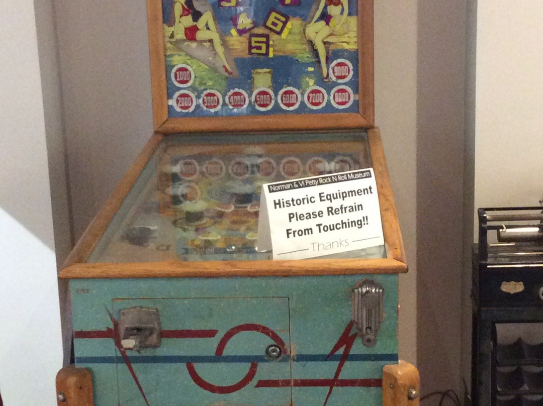 Norman and Vi Petty Rock & Roll Museum-Clovis必去景点