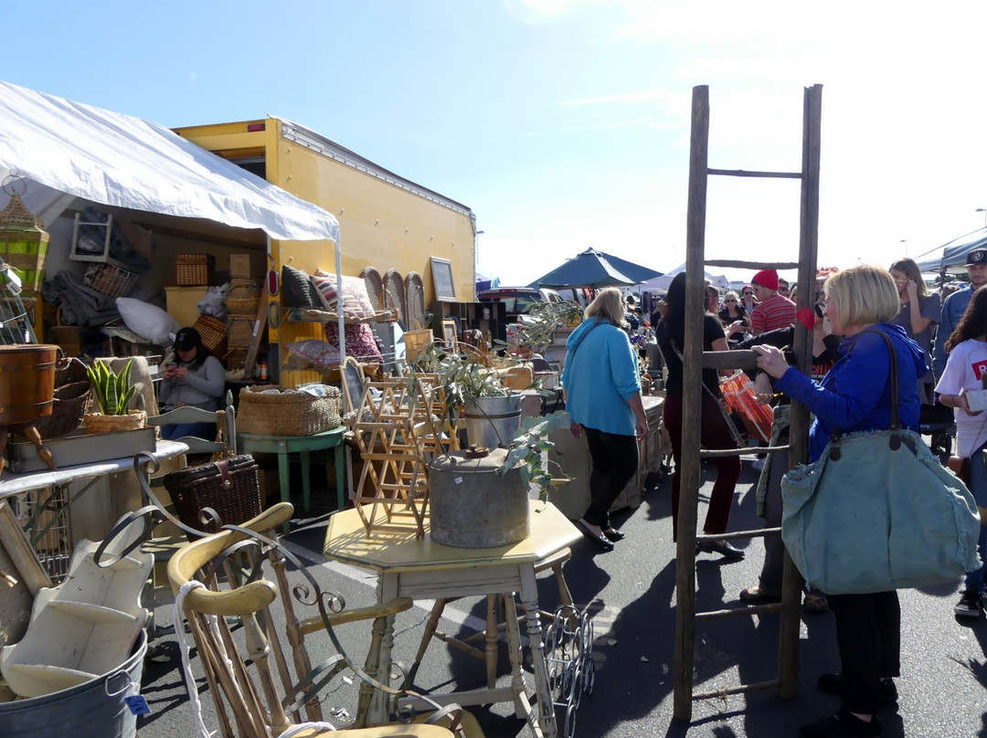 Long Beach Antique Market-长滩必去景点