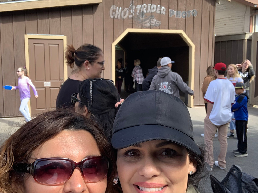 纳氏草莓园酒店主图