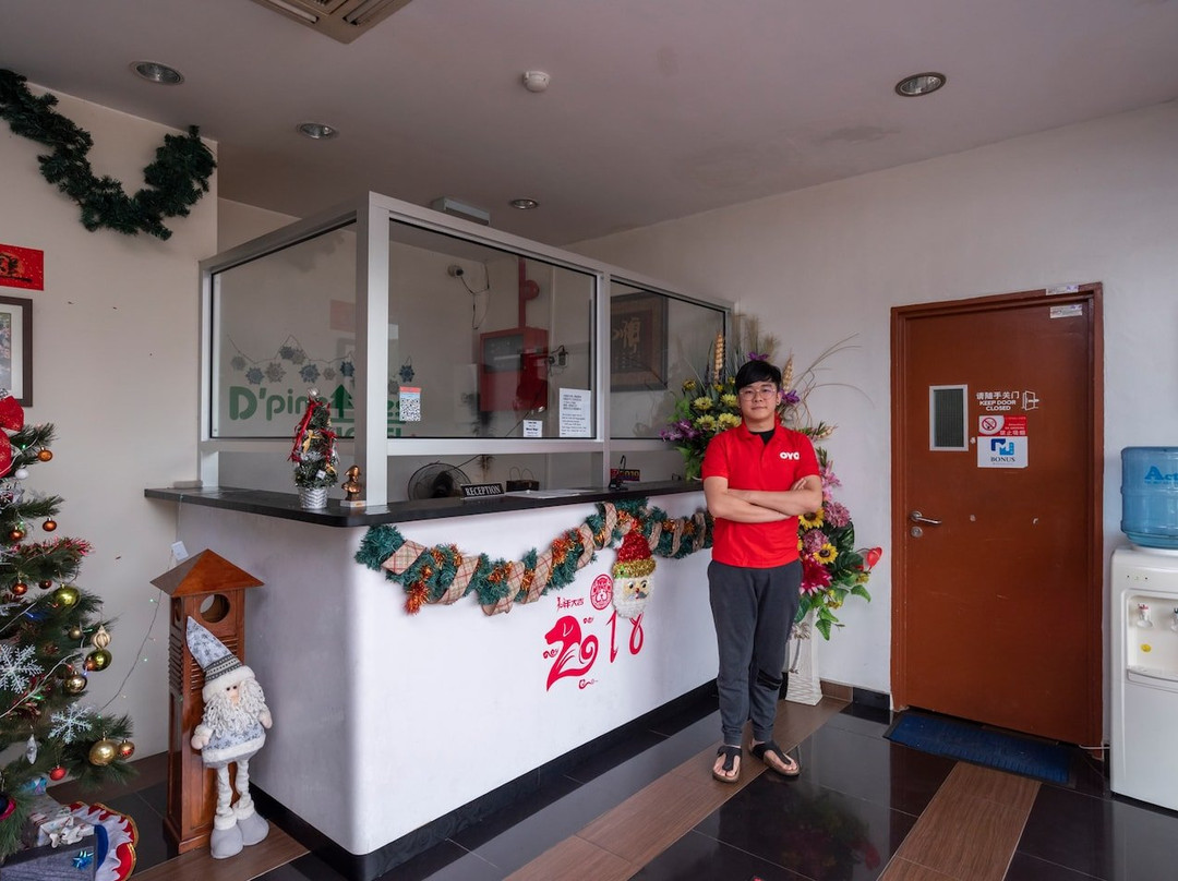 OYO 614 D'Pinetrees Hotel主图