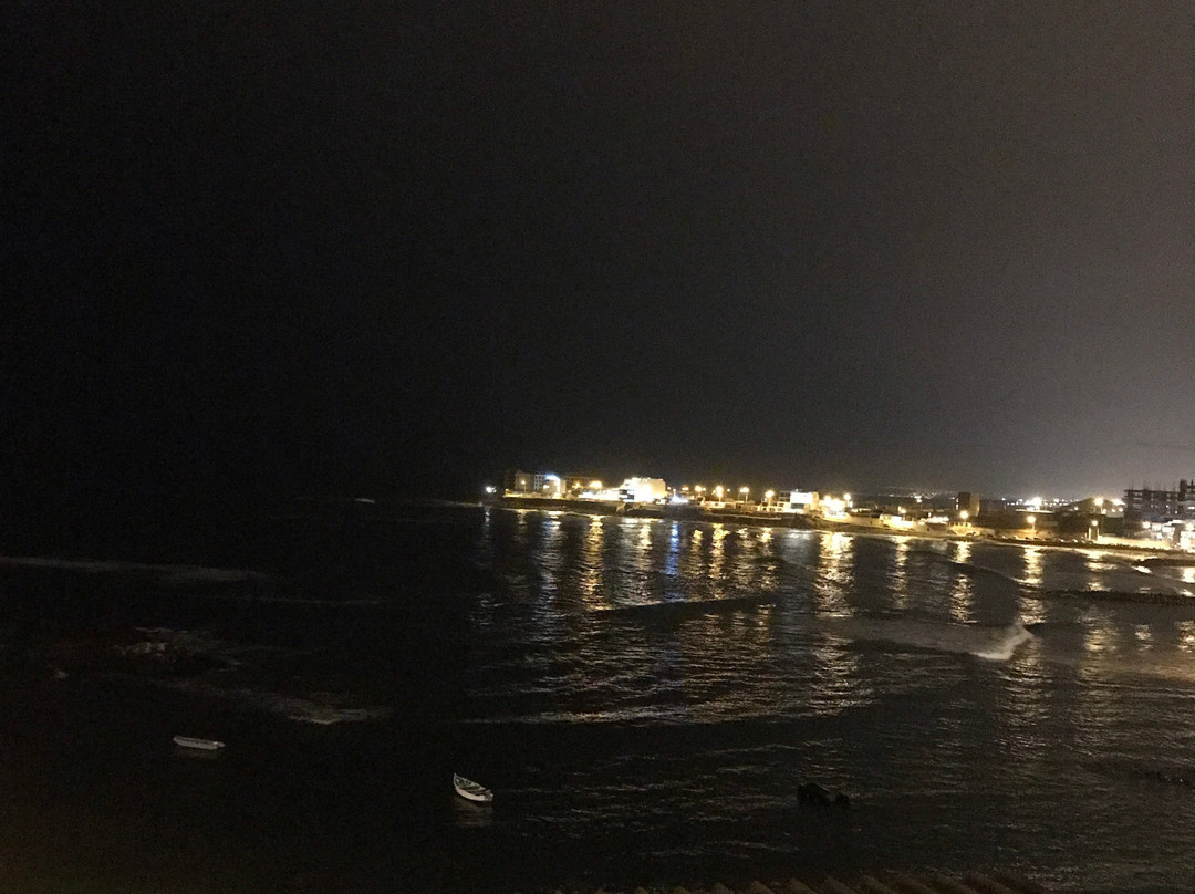 Playa San Bartolo景点图片